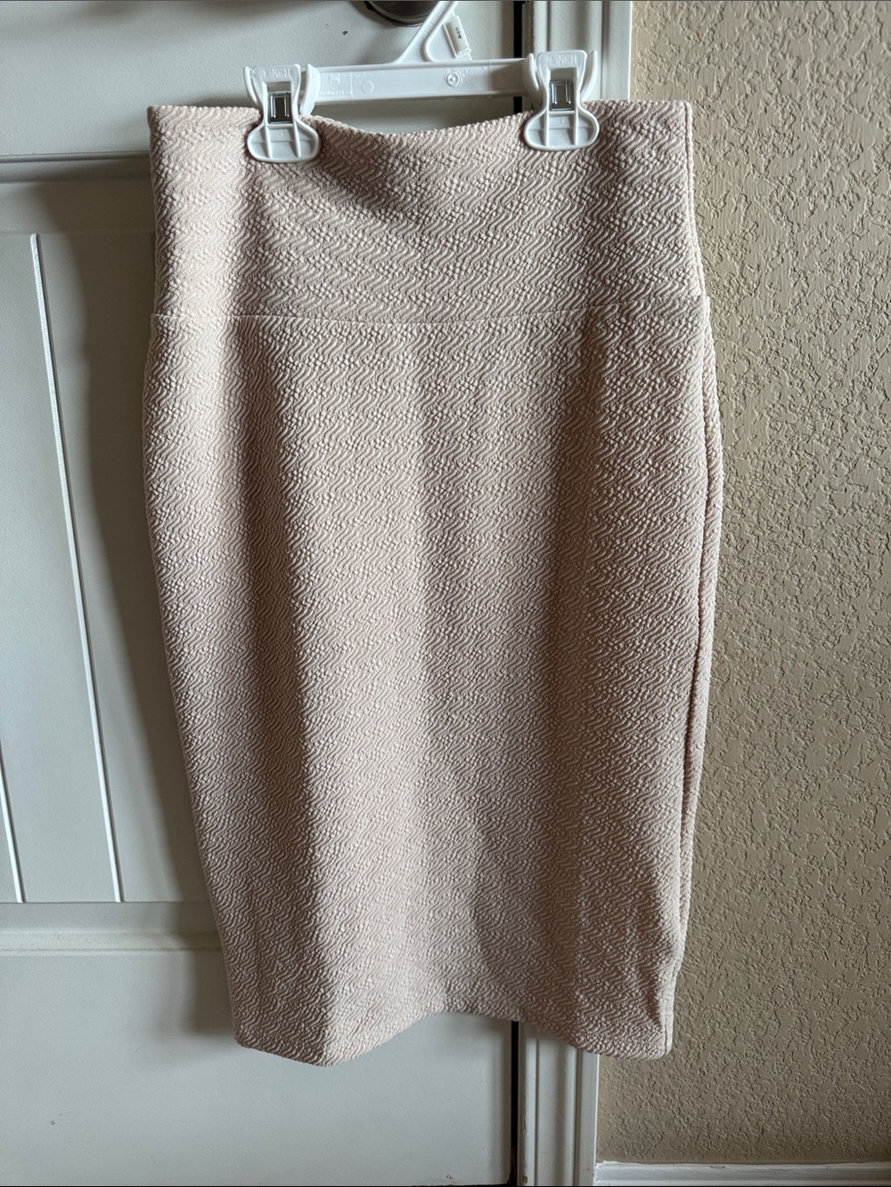 LuLaRoe Blush Beige Textured Pencil Skirt - Neutral Solid